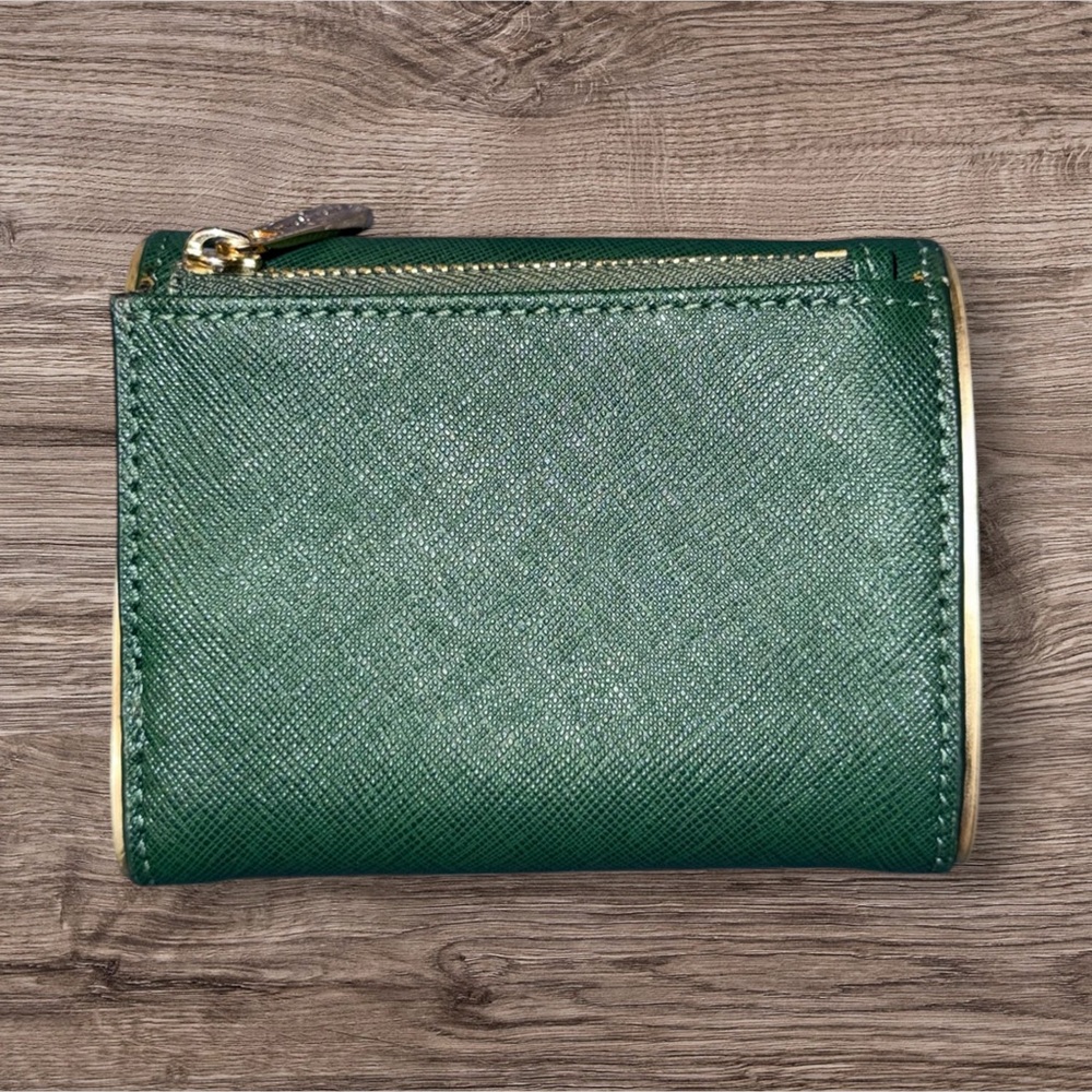 Michael Kors Emerald Wallet with Gold Details - Picture 2 of 5